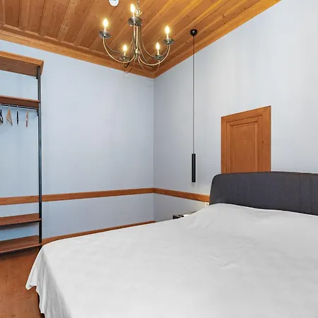 Elegant 4-br City-center With Private Garden アンタルヤ