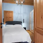 Elegant 4-br City-center With Private Garden * Αττάλεια
