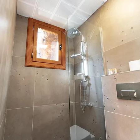 Elegant 4-br City-center With Private Garden * Анталья