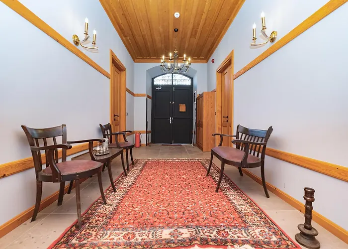 Апартаменты Elegant 4-br City-center With Private Garden Анталья