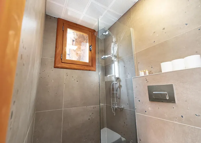 Elegant 4-br City-center With Private Garden * Анталья